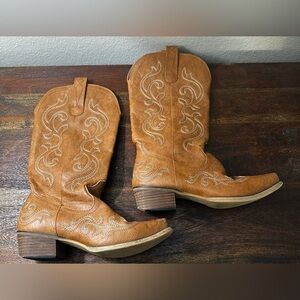 Rollda women’s Western Cowboy Boots size 10